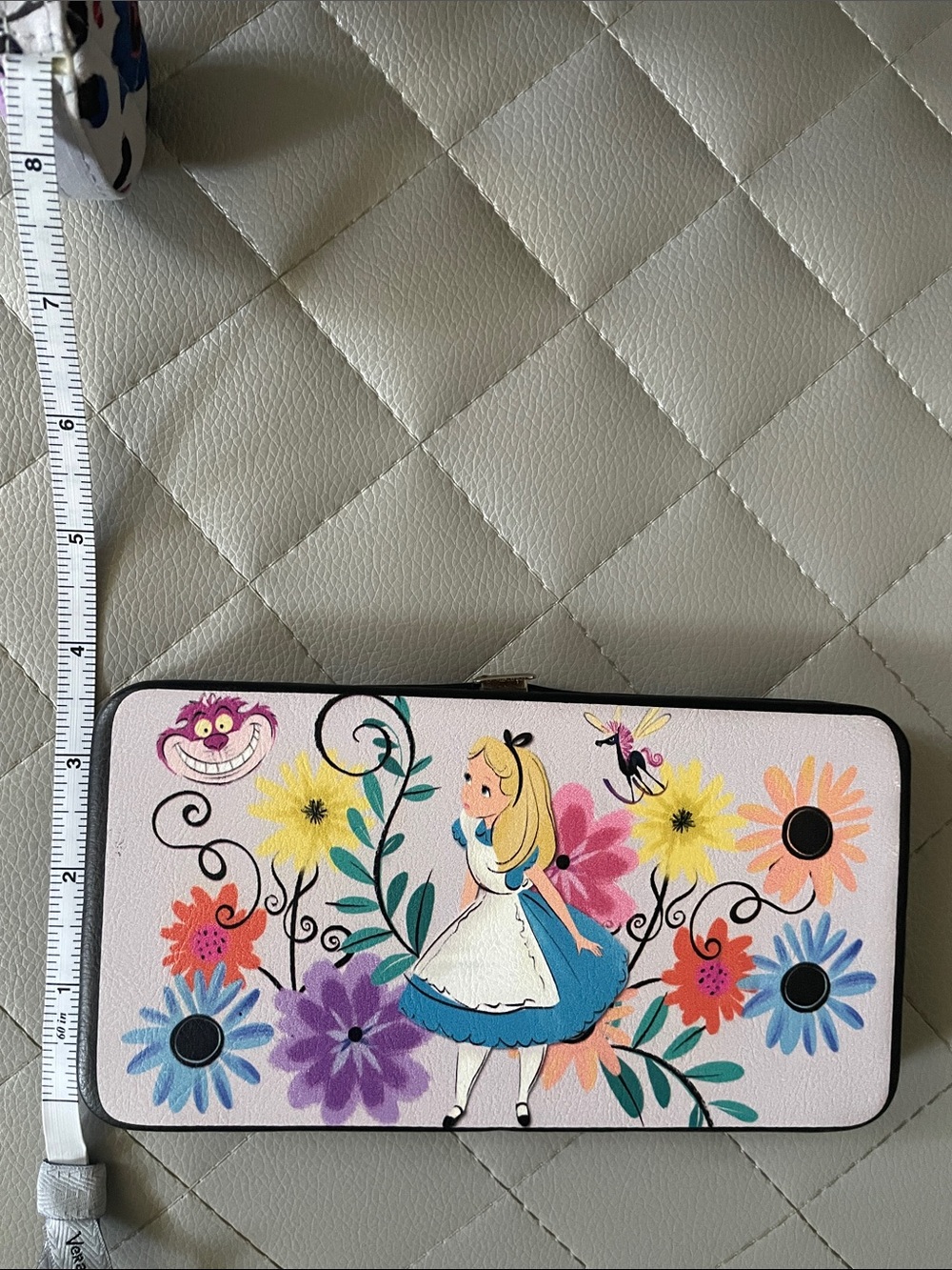 ALICE IN WONDERLAND Clutch Wallet - Picture 5 of 5